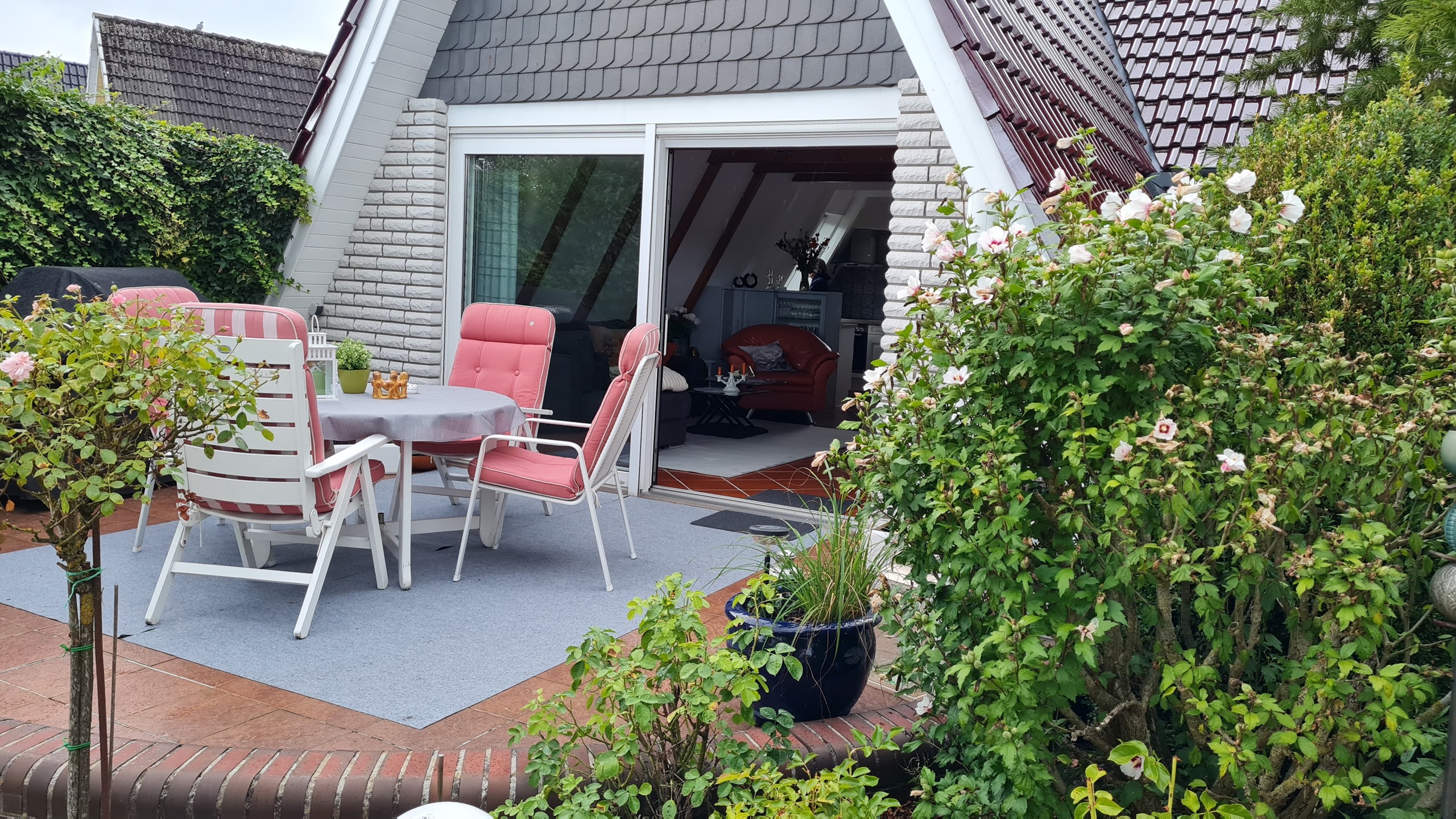Terrasse direkt am Ferienhaus
